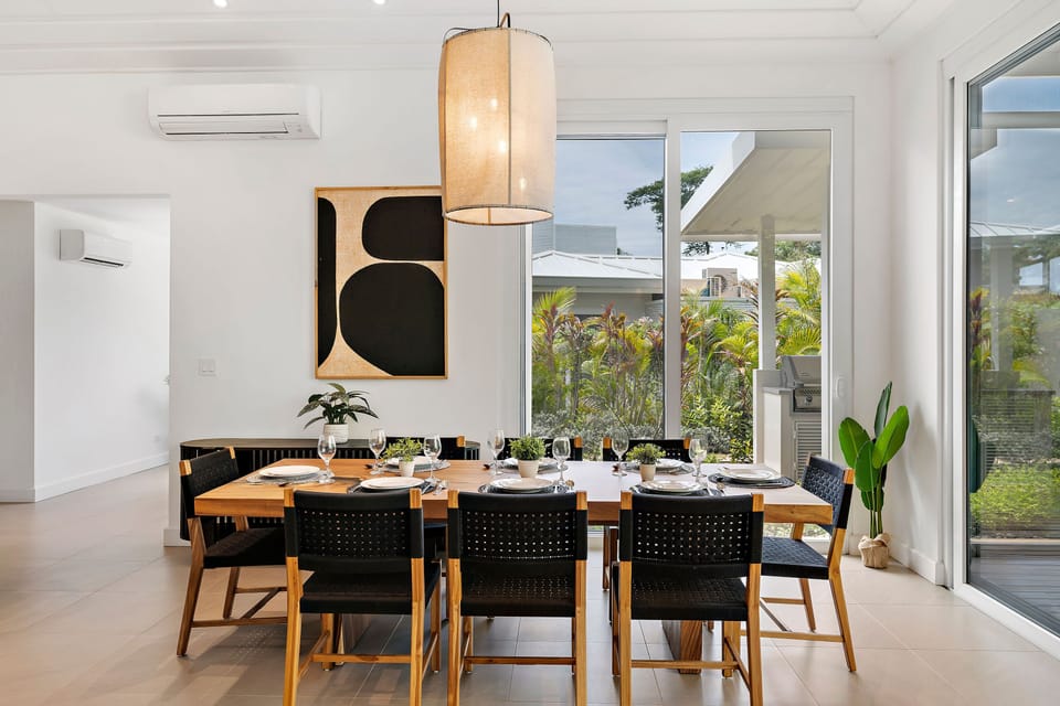 Mealtime comes with a side of sophistication in our curated dining space