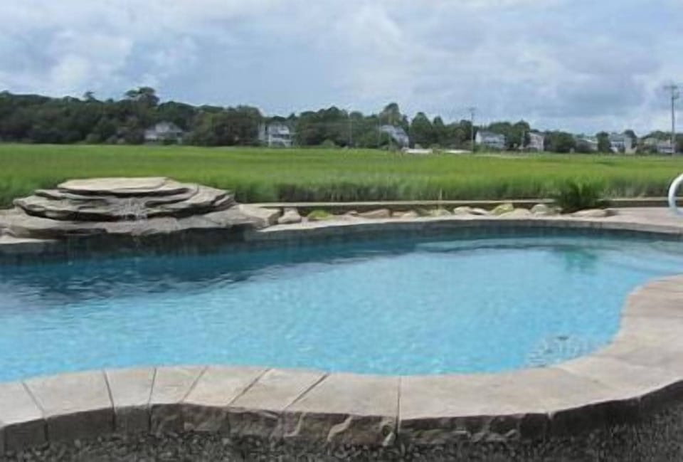 Private pool